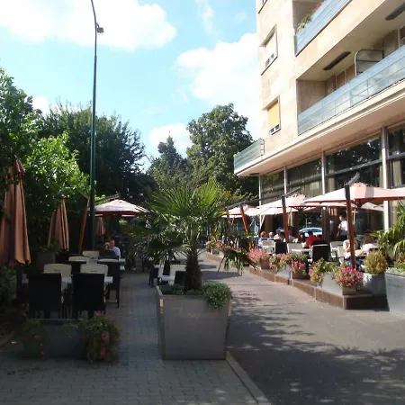 Westend Апартаменты Будапешт