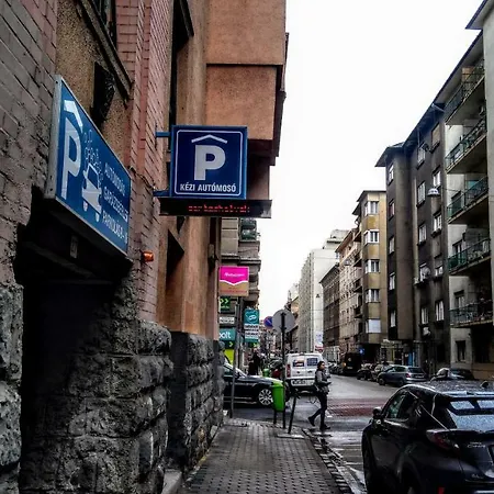 Westend Apartmán